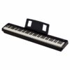 Piano numérique noir avec 88 touches et pupitre intégré, idéal pour musiciens et débutants.