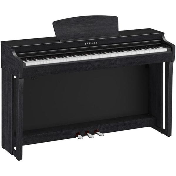 Piano numérique Yamaha noir avec trois pédales, idéal pour salon ou studio, design élégant et moderne.